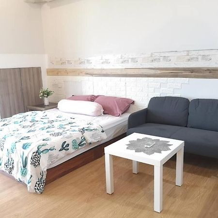 Country Garden Bay Point Homestay By Easyhomestay Johor Bahru Exterior photo